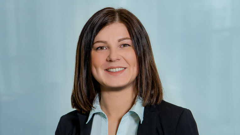 Lina Baumann - Leitung der Finanzbuchhaltung Hülpert Shared Service GmbH