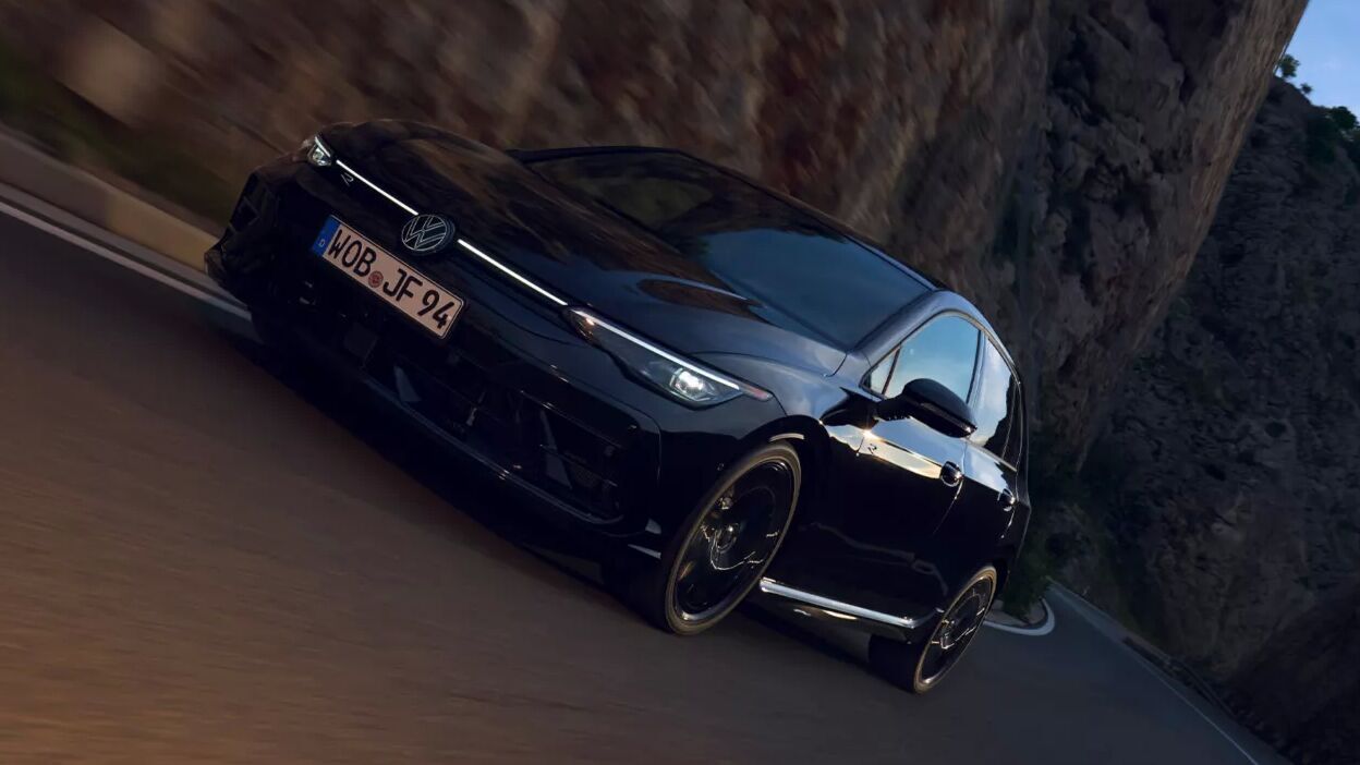 VW Golf R Black Edition Torque Vectoring